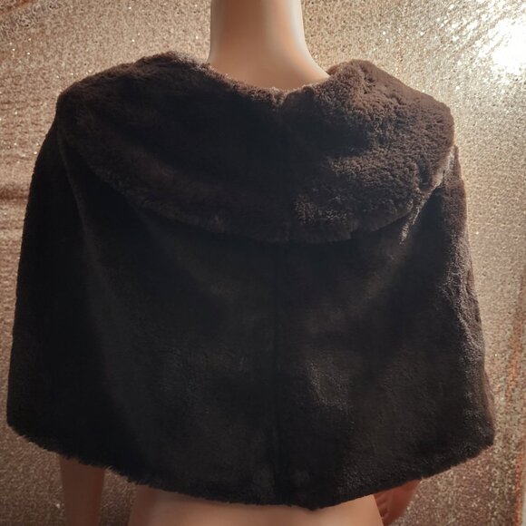 Brown Fur Capelet - Picture 2 of 4